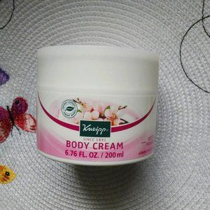 Kneipp Body Cream almond milk & almond oil